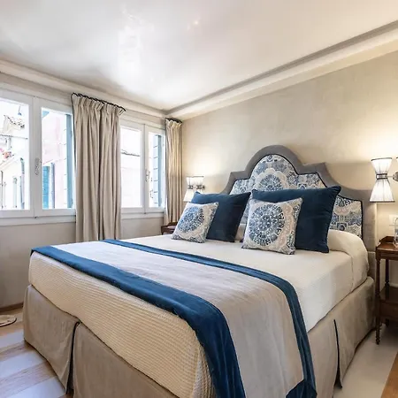 Holiday home Luxury Garden House La Baruffa- Dimora Italia Collection - *